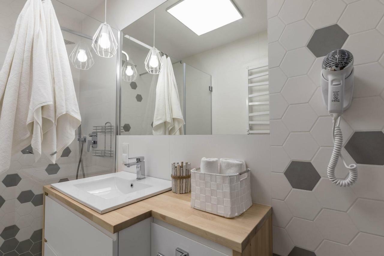 Appartamento Goma Rent - Angielska Grobla City Centre Danzica Esterno foto